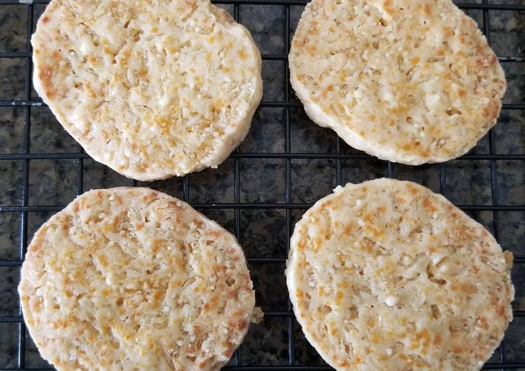 Steps to Make Homemade Cheese Crispies