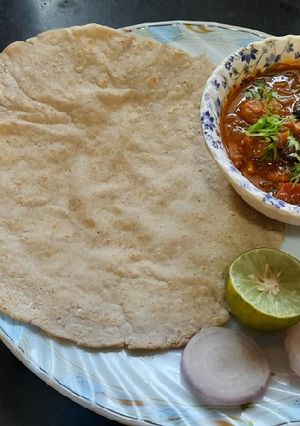 A picture of Prawns fish masala gravy.