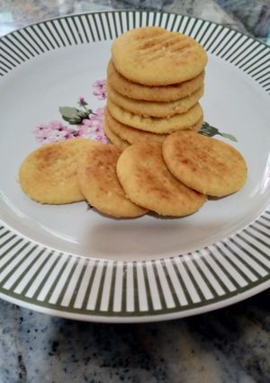 A picture of Eggless Pan Baked Cookies.