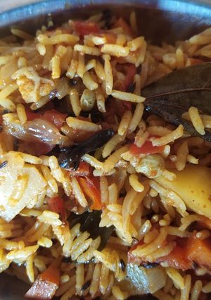 પુલાવ (Pulav Recipe In Gujarati) રેસીપી મુખ્ય ફોટો