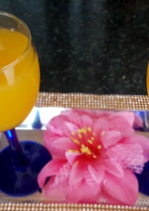 मैंगो फ्रूटी (Mango Frooti recipe in hindi) रेसिपी मुख्य फोटो