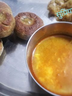 दाल बाटी (dalbatti recipe in marathi) रेसिपी चे मुख्य फोटो