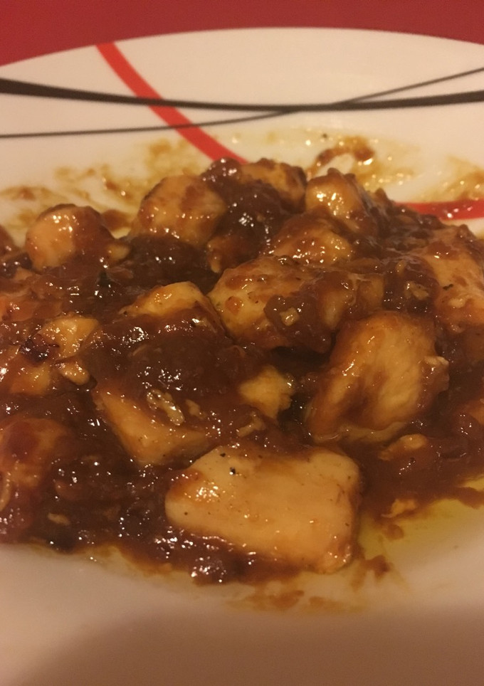 Una foto de Pechuga de pollo en salsa de melocotón