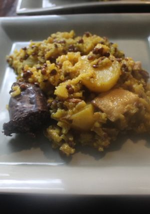 Una foto de Lentejas con arroz y costillas en olla de cocción lenta