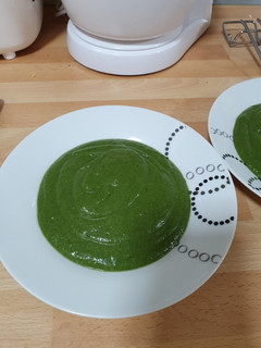 Una foto de Crema verde