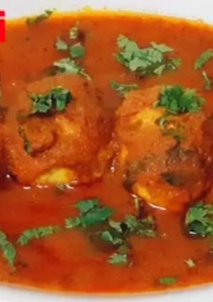 A picture of Egg Curry.