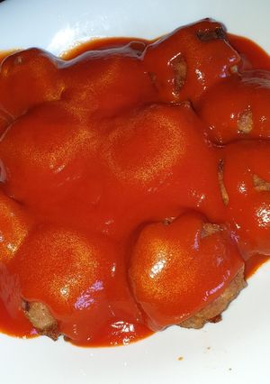 Una foto de Albóndigas con tomate