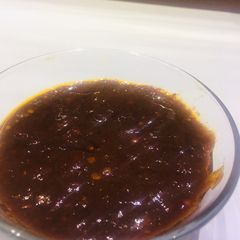 A picture of Lal mirchi ki chutney.