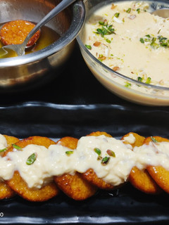 रबड़ी मालपुआ (rabri malpua recipe in Hindi) रेसिपी मुख्य फोटो