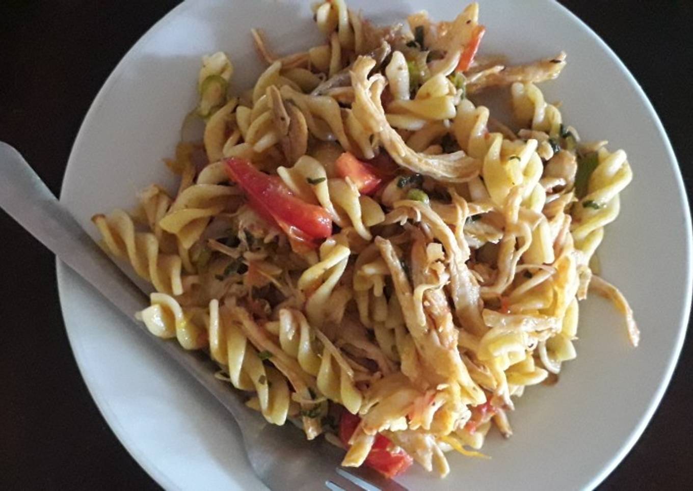 Tornillos con pollo