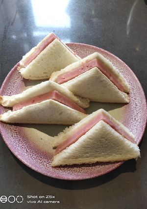 A picture of Ham Sandwich.