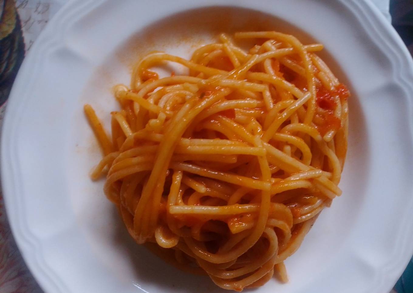 Spaghetti con atún 🍝 (pasta, fideos o espagueti)