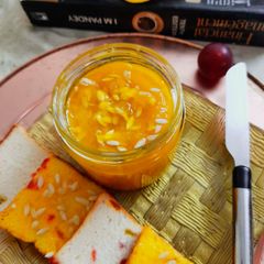 A picture of Mango jam.