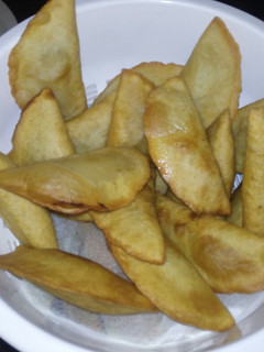 A picture of Tuna Empanadas.