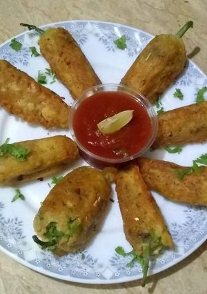 A picture of Chilli stuffed pakora.