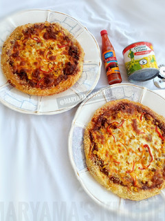A picture of Beef&chicken pizza.