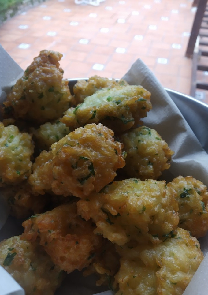 Una foto de Buñuelos de arroz fácil y muy ricos 💯🤩