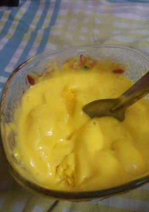 A picture of Summer dessert Mango mousse.