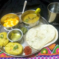 A picture of South Gujarat dinner special platter.