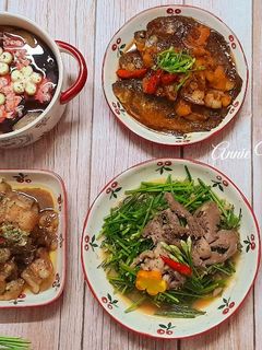 Hình của món Cơm nhà thanh mát với rau củ luộc.