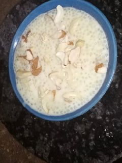 साबूदाना खीर (sabudana kheer recipe in Hindi) रेसिपी मुख्य फोटो