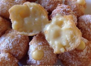 Foto di Castagnole con crema alla vaniglia - senza glutine
