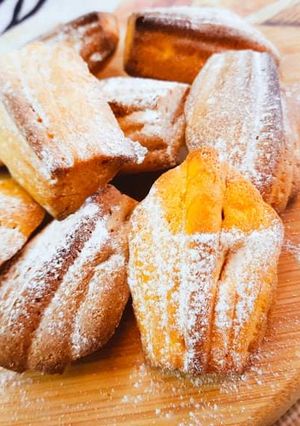 A picture of Madeleines.
