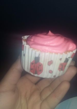 Una foto de Muffins caseros y esponjosos💖😉
