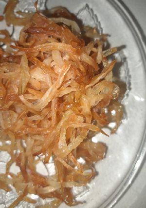 عکسی از دستور پیاز سرخ شده ترد