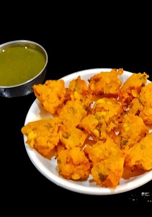 A picture of Matar Dal Fritters.
