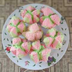 Bolu kukus mekar রেসিপির প্রধান ছবি
