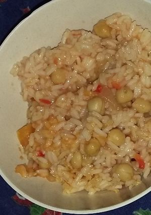 Una foto de Garbanzos con arroz