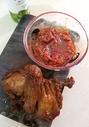 Foto resep Sambel untuk Bebek goreng bumbu kuning khas Surabaya