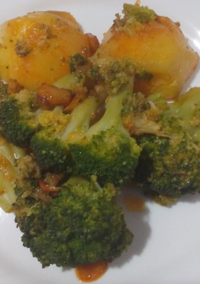 Una foto de Brócolis con patatas