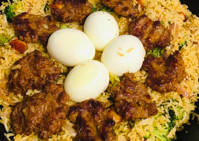 Recipe of Super Quick Homemade Veg rice with eggs and keema bora