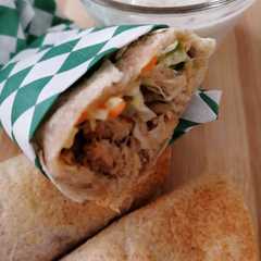 Una foto de Burritos de pollo en freidora de aire