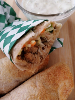 Una foto de Burritos de pollo en freidora de aire
