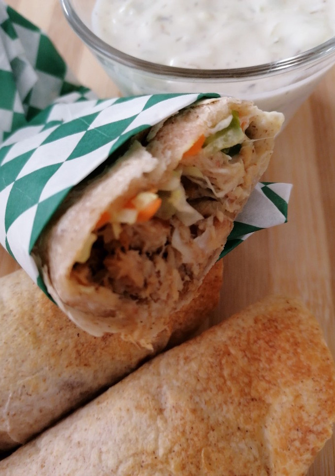 Una foto de Burritos de pollo en freidora de aire