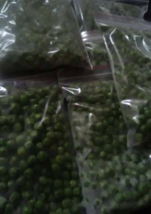 प्रेज़रव पीज होम (Preserve peas at home recipe in hindi) रेसिपी मुख्य फोटो