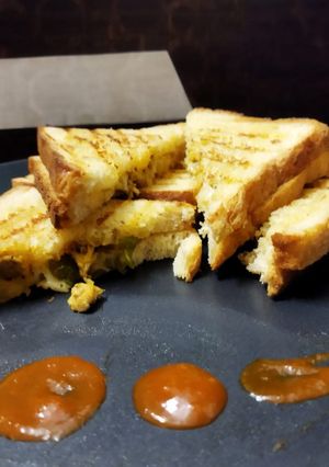 চিকেন স্যান্ডউইচ (Chicken sandwich recipe in bengali) রেসিপির প্রধান ছবি
