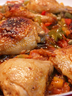 Una foto de Pollo al chilindrón