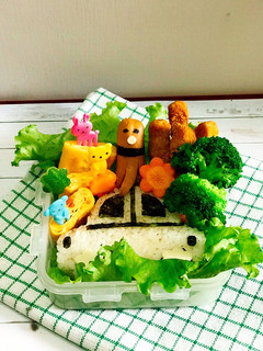 Foto resep Car bento for kid (bento mobil)