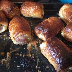 A picture of Sausage Rolls.