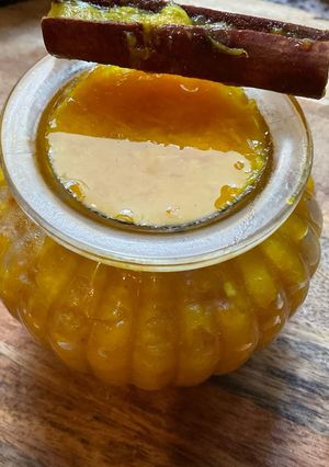 Une photo de 🪻🍯 Confiture oranges 🍊 cannelle 🪵