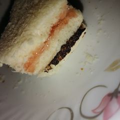 A picture of 3 color Sandwich.