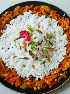 તવા પુલાવ (Tava Pulao Recipe In Gujarati) રેસીપી મુખ્ય ફોટો