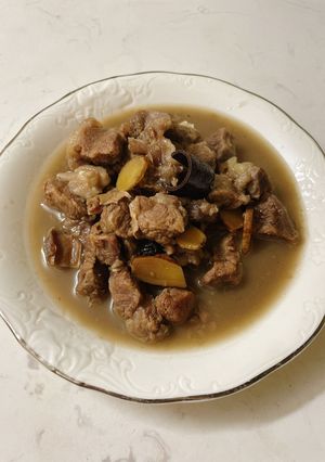 Hình của món Bò kho gừng.