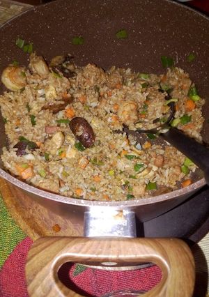 Una foto de Arroz chino frito mixto