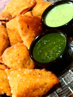 A picture of Indian Punjabi Samosa.