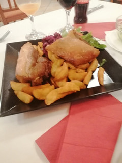 Gombás Cordon bleu szalonnával, sajttal tepsiben sült burgonyáva recept fotója